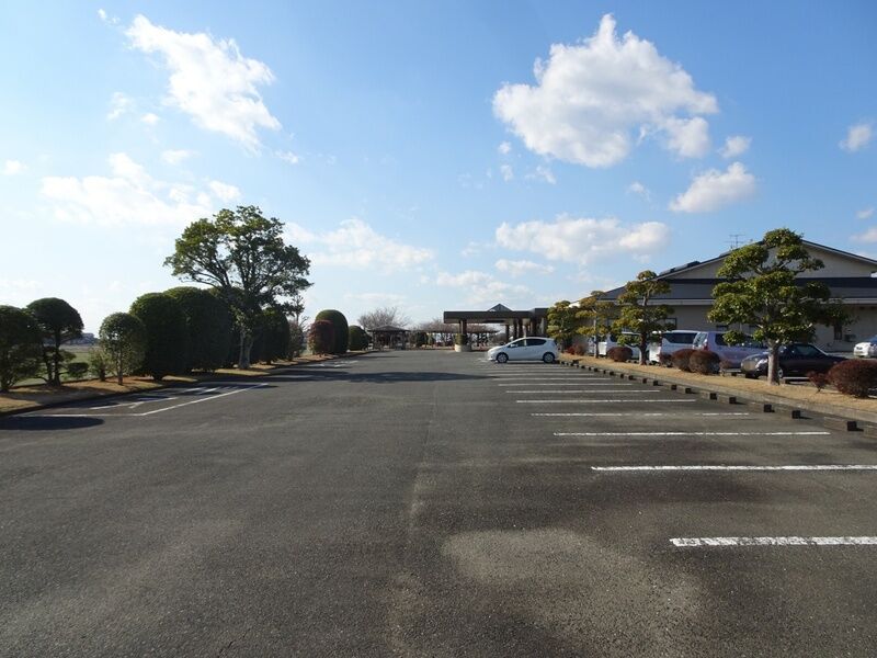 三養基西部葬祭組合斎場 しらさぎ苑 駐車場２