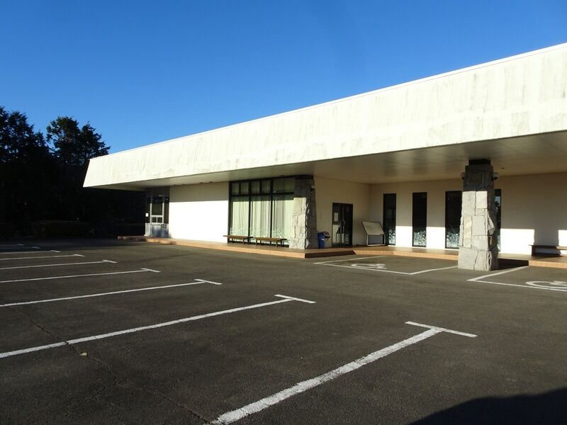 天山地区共同斎場 外観２