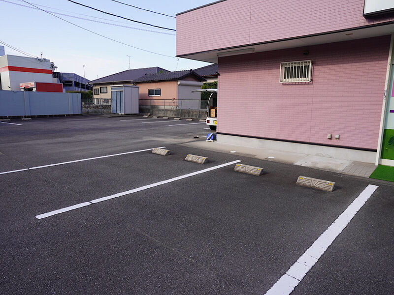 ファミリーホール大村 駐車場2