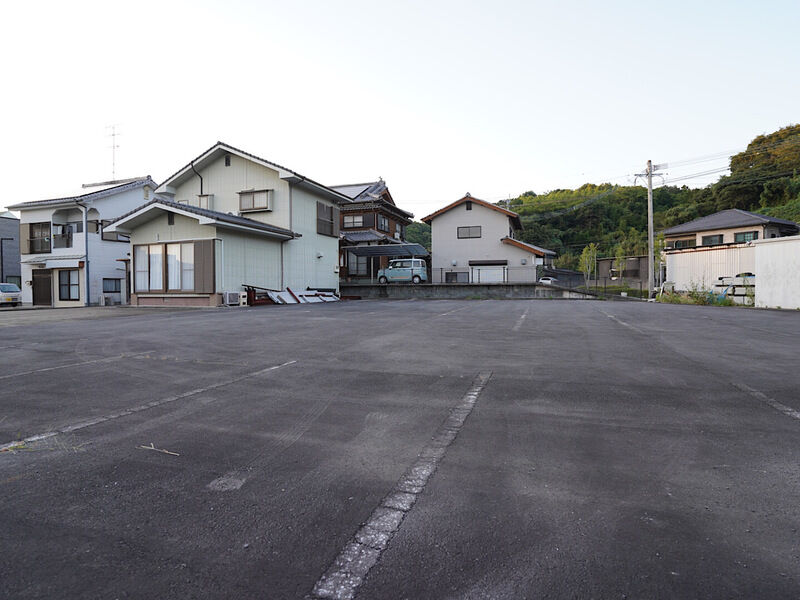 西有家やすらぎ会館 駐車場2