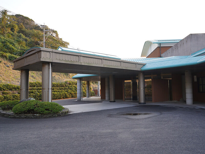 西海市西海斎場 外観2