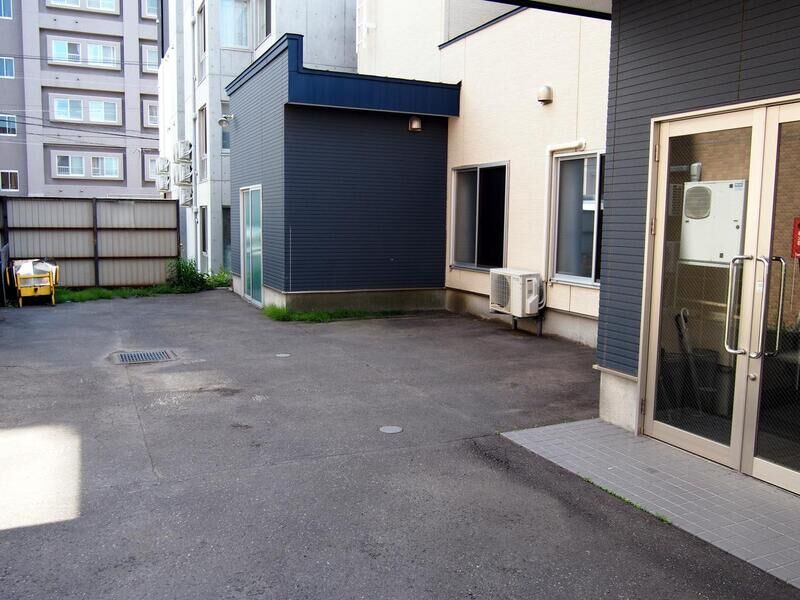 ビハーラ曙 駐車場