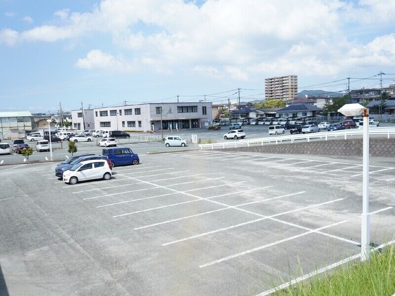 グリーンたまな グリーン会館 駐車場1