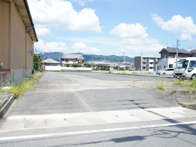 かずやコスメディア小岱斎場 家族葬ホール小岱 駐車場1
