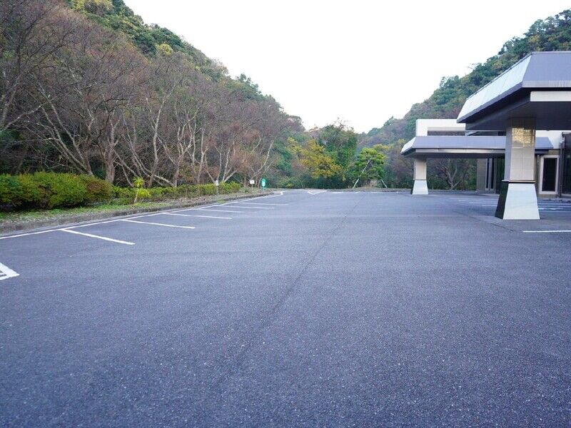 上天草市立斎場 駐車場1