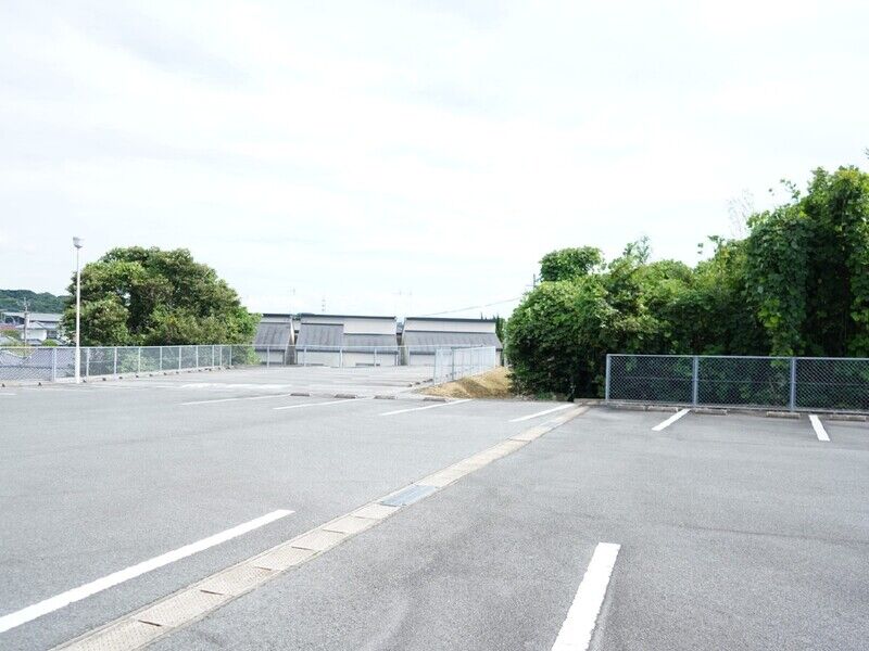 晃琳会館 駐車場3