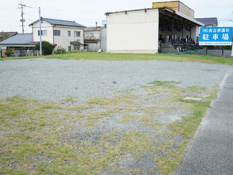 落合葬儀社 第一斎場 駐車場1