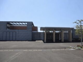 有限会社おかべ麗香園／霧の斎場