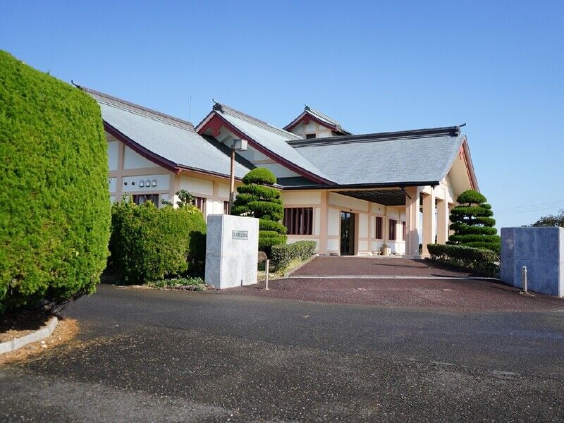 苓北町斎場 外観2