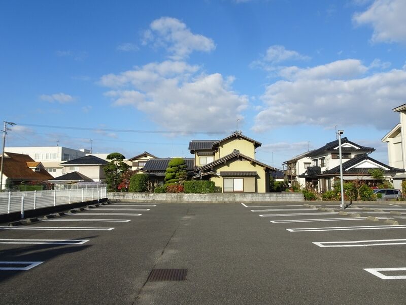 斎苑ヒカリテラス 駐車場２