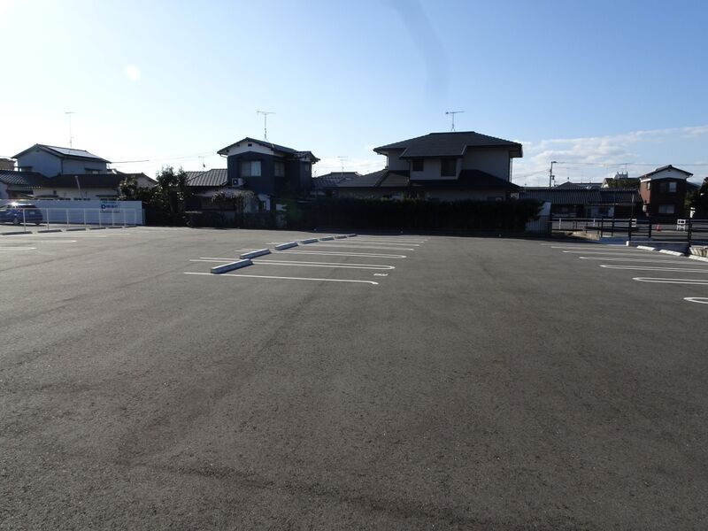 斎苑ミナモテラス 駐車場１