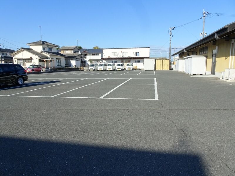 斎苑ミナモテラス 駐車場２