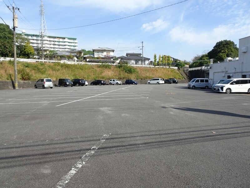 寒田会館 駐車場２