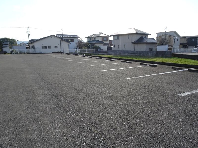 大分東会館 駐車場２