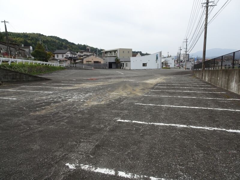 大分南会館 駐車場１