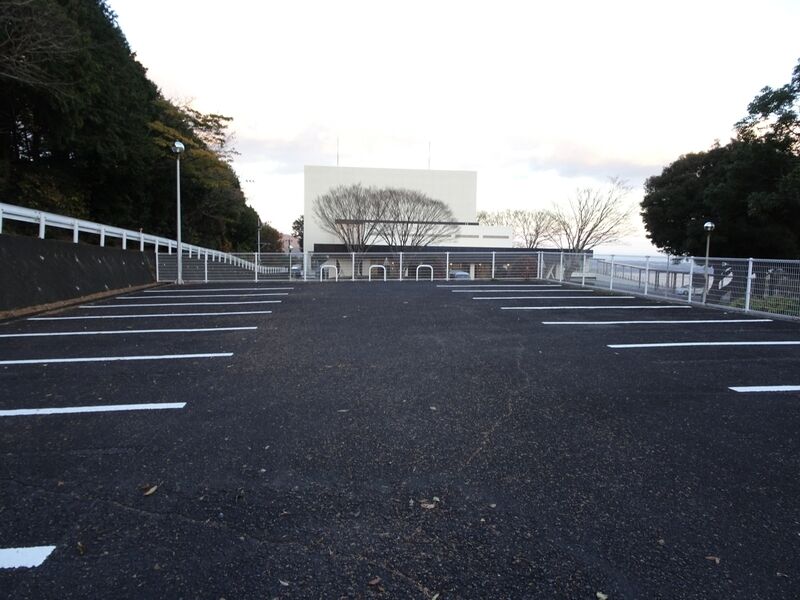 秋草葬斎場 駐車場１