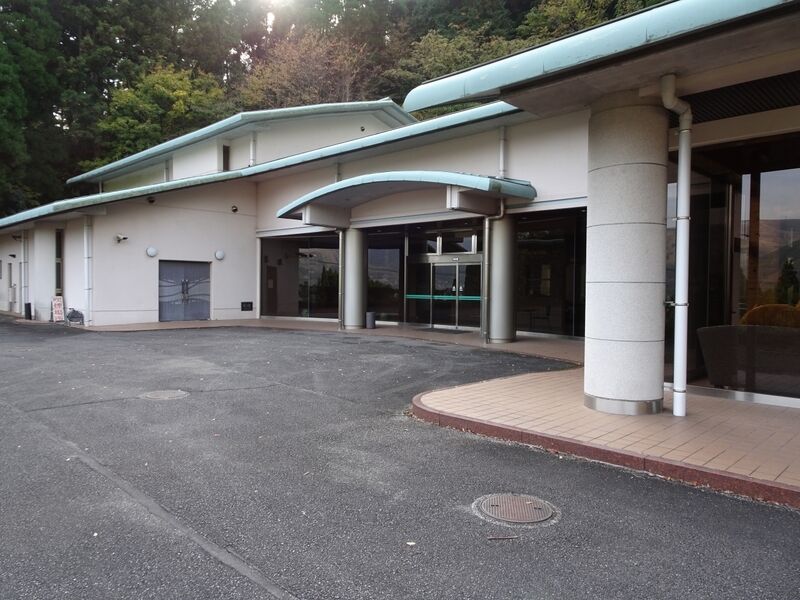 湯布院火葬場「望岳苑」 外観３