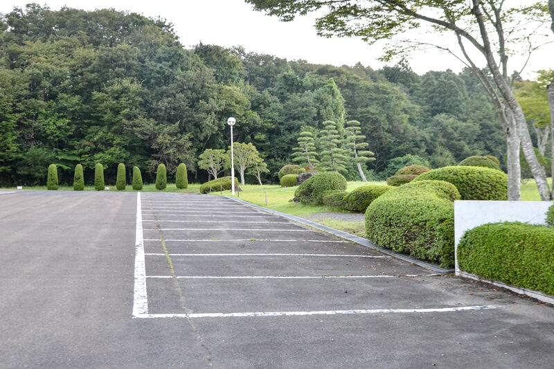 黒川浄斎場 駐車場