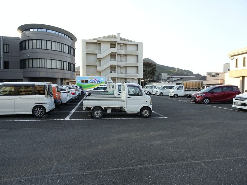 プリエールさいき 駐車場１