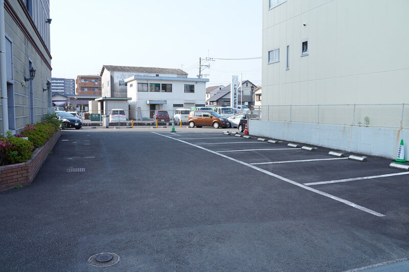 メモリード青葉会館 駐車場