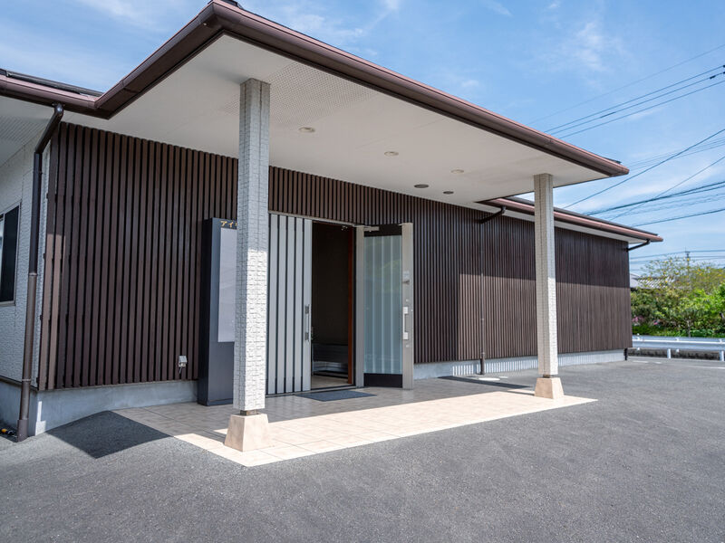 日南メモリードホール 入口1
