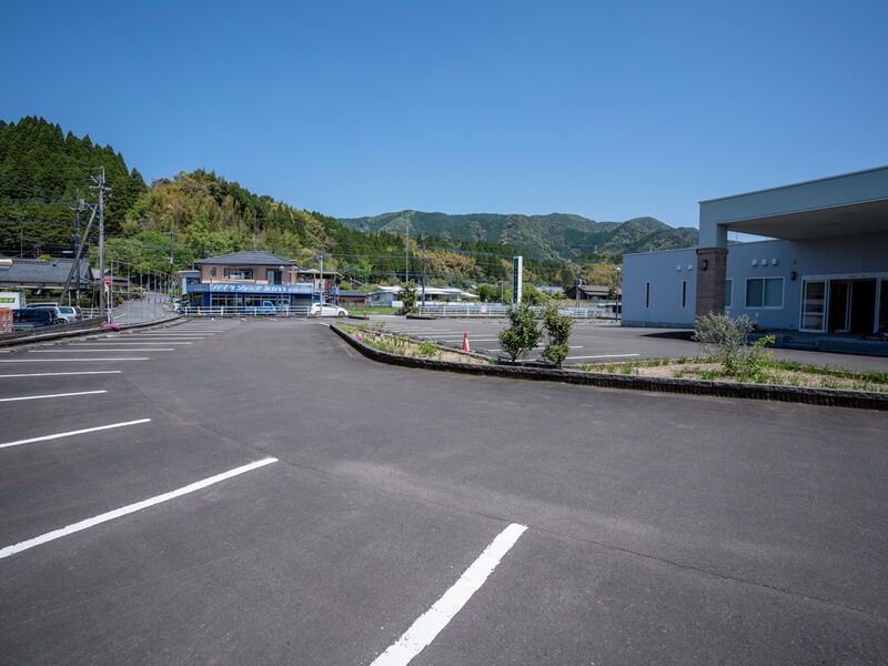 えびのメモリードホール 駐車場2