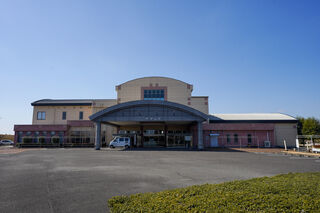 新富本館