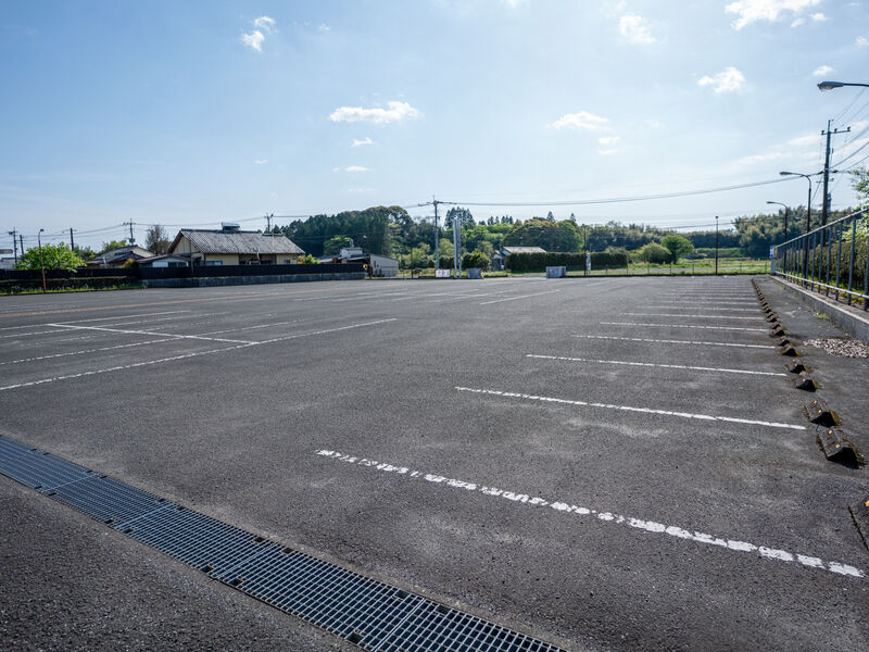 ピースフル都城 志和池斎場 駐車場