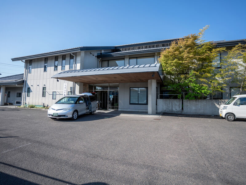 つるさきエヴァホール 入口