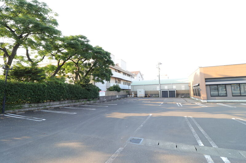 ことぶき中央斎場 駐車場1
