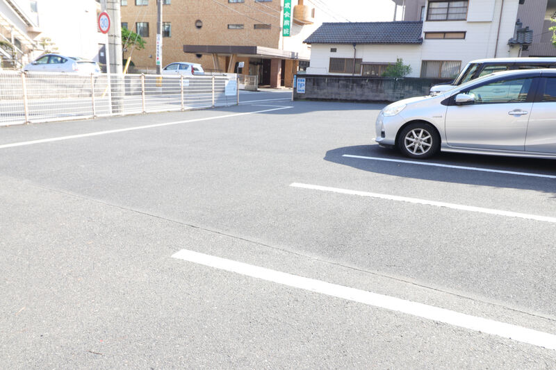 積善社 飛鳥会館 駐車場1