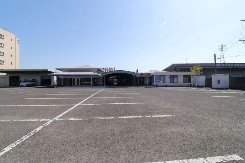 やすらぎ隼人斎場 駐車場1
