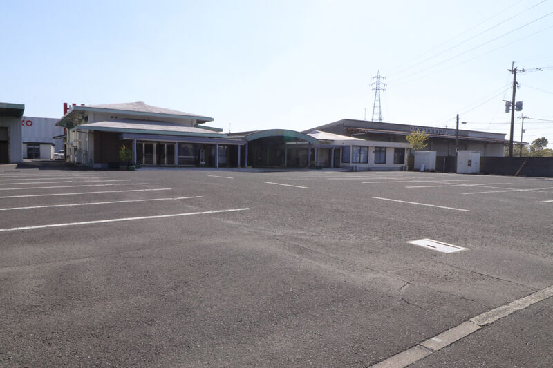 やすらぎ隼人斎場 外観1