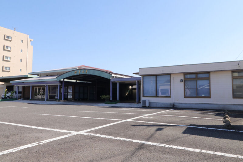 やすらぎ隼人斎場 外観2