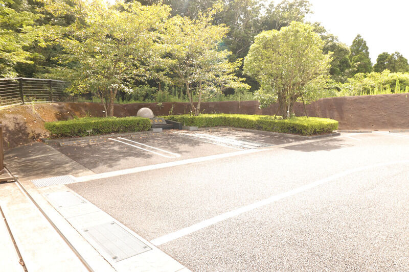 南さつま火葬場白亀苑 駐車場-2