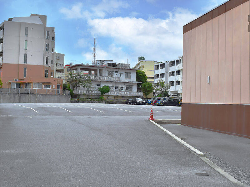 那覇葬祭会館 南ホール 駐車場