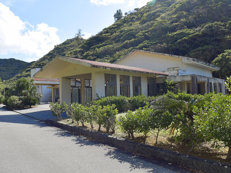 国頭村葬斎場 緑聖苑 外観1