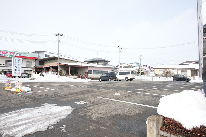 葬祭会館八重葬 駐車場2