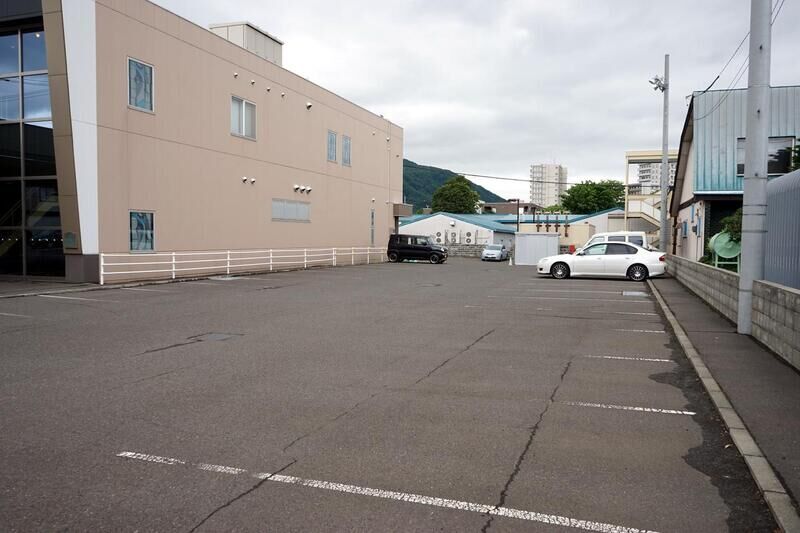 やわらぎ斎場 西町 駐車場