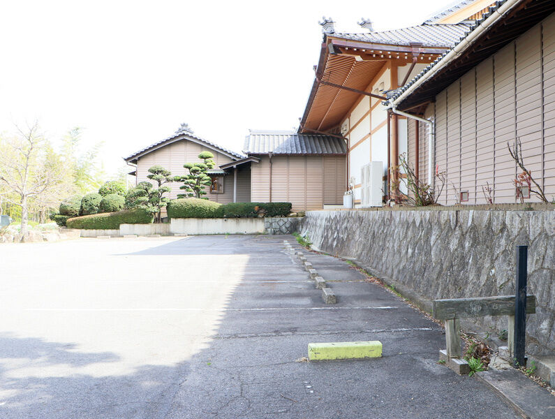 フューネラル前嶋かきつばた会館 駐車場1