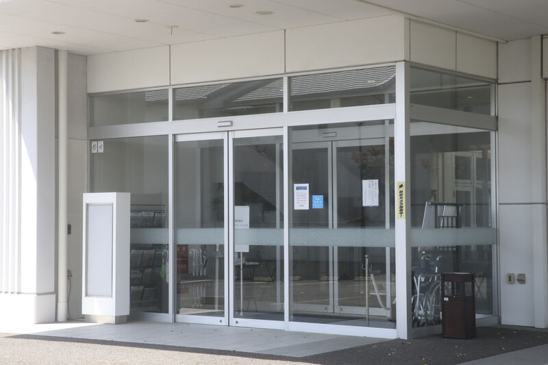 尾張旭斎場 玄関