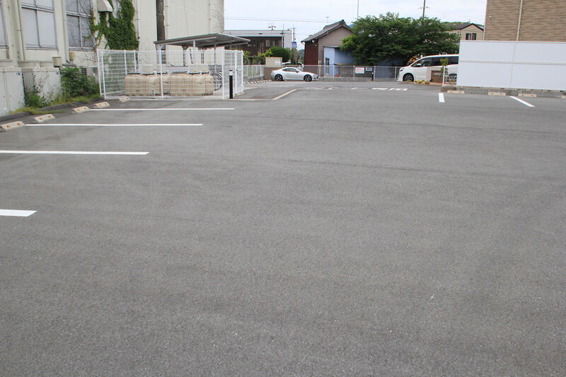 東海典礼　国府会館 駐車場