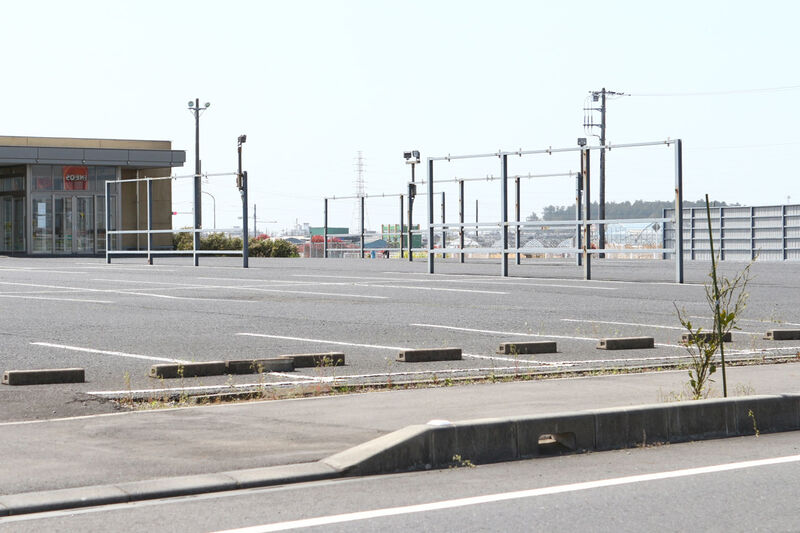 潮来ホール 駐車場２