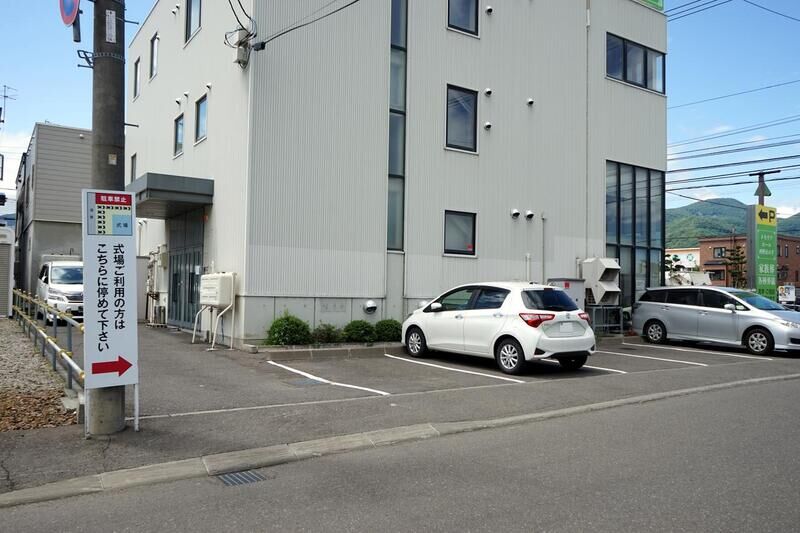 メモリアホール西野山の手 駐車場