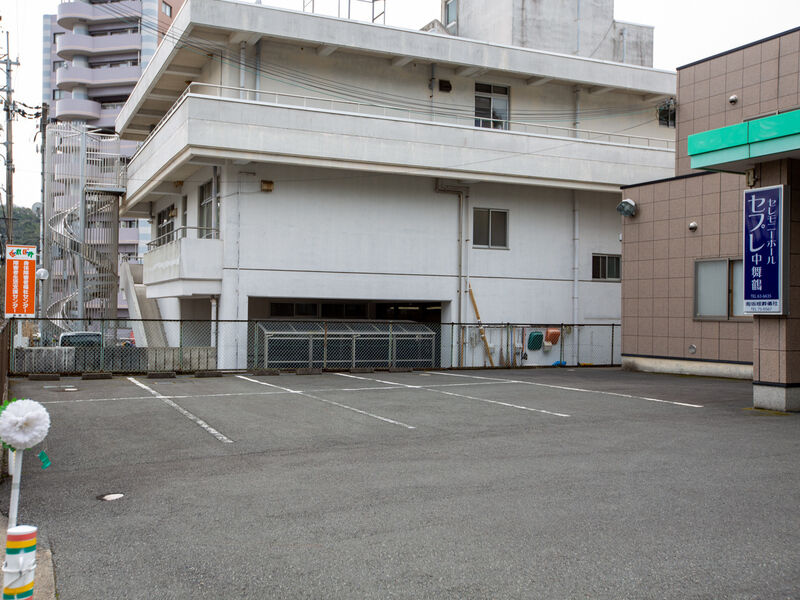 セプレ中舞鶴 駐車場