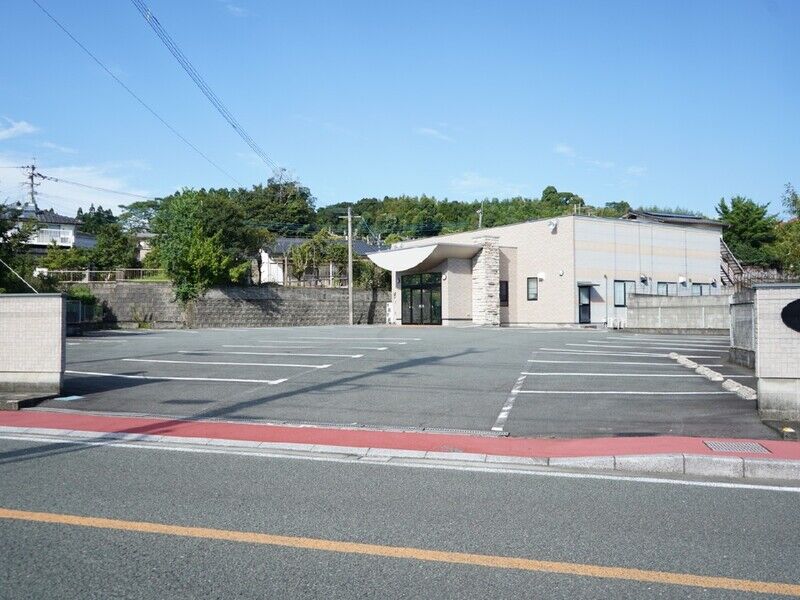 葬祭ホール・ナカハラ 駐車場1