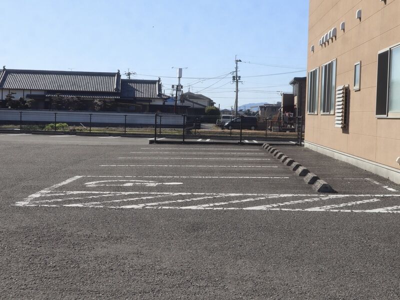 八代北斎場 駐車場3