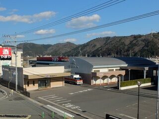 虹のホール