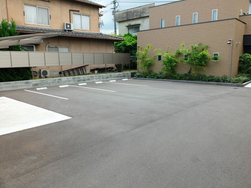 慈愛想 あしべの杜 駐車場1