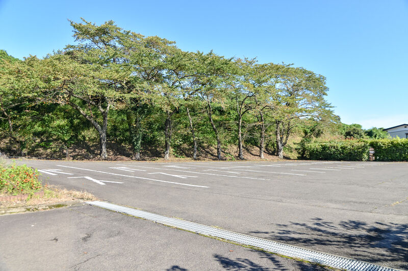 亘理葬祭場 駐車場
